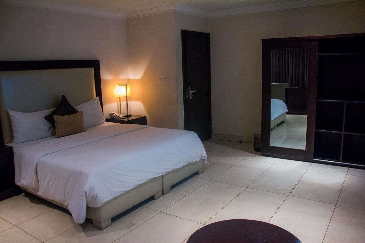 S & S Hotel & Suites 拉各斯 外观 照片