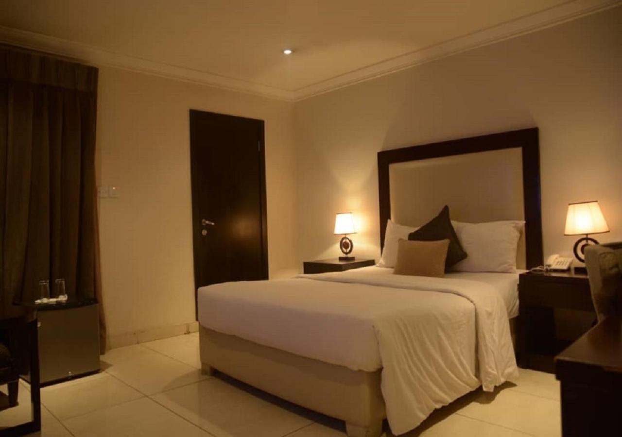 S & S Hotel & Suites 拉各斯 外观 照片