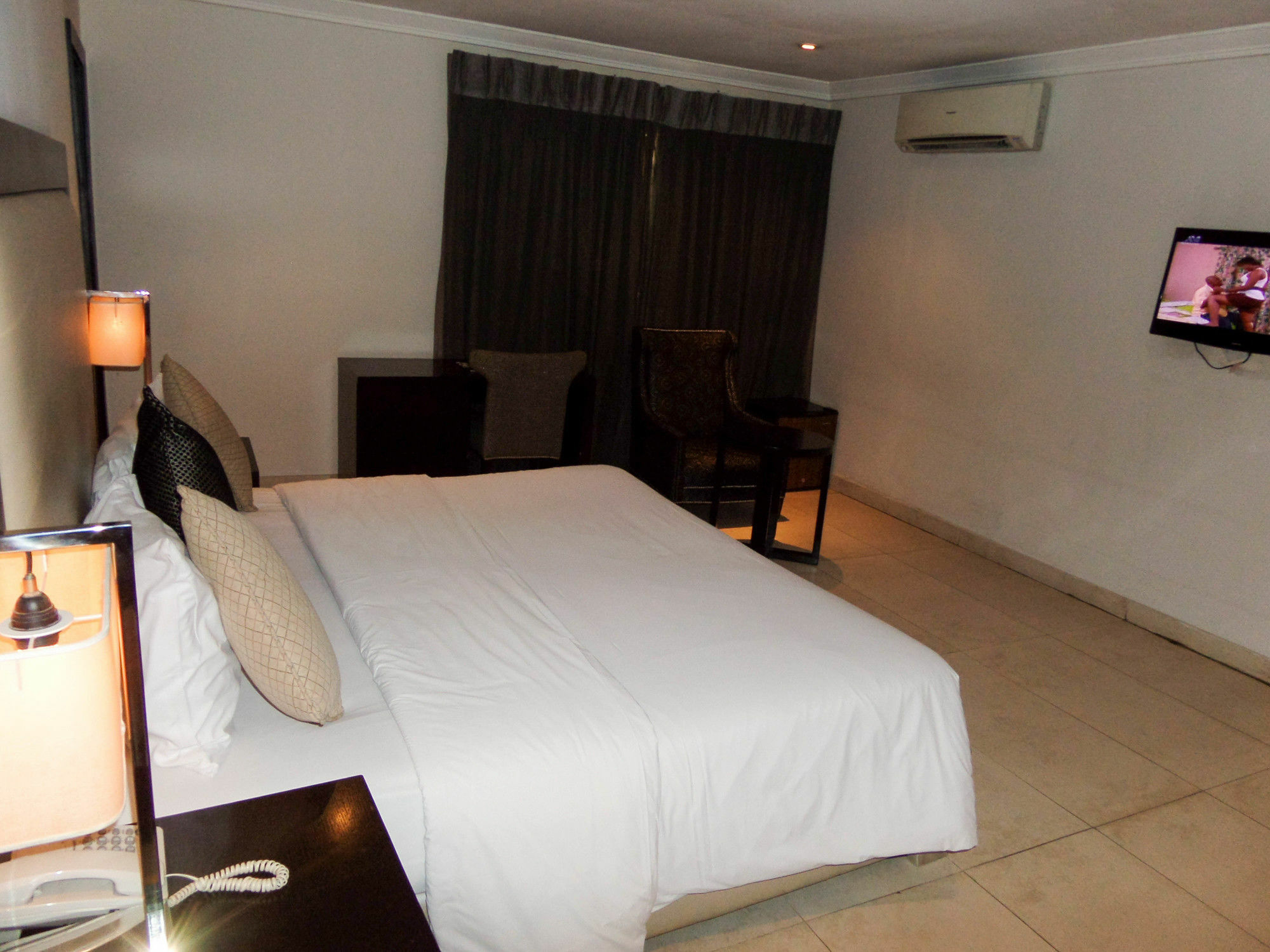 S & S Hotel & Suites 拉各斯 外观 照片